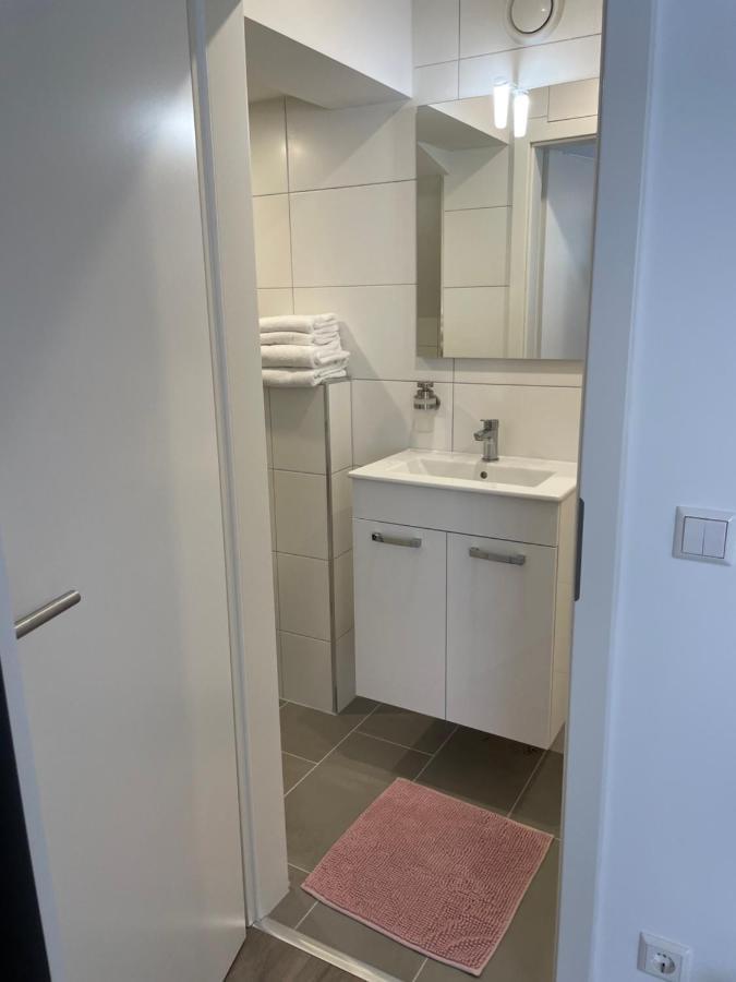 Ferienwohnung Prime Host Dream Deluxe Karlsruhe Exterior foto